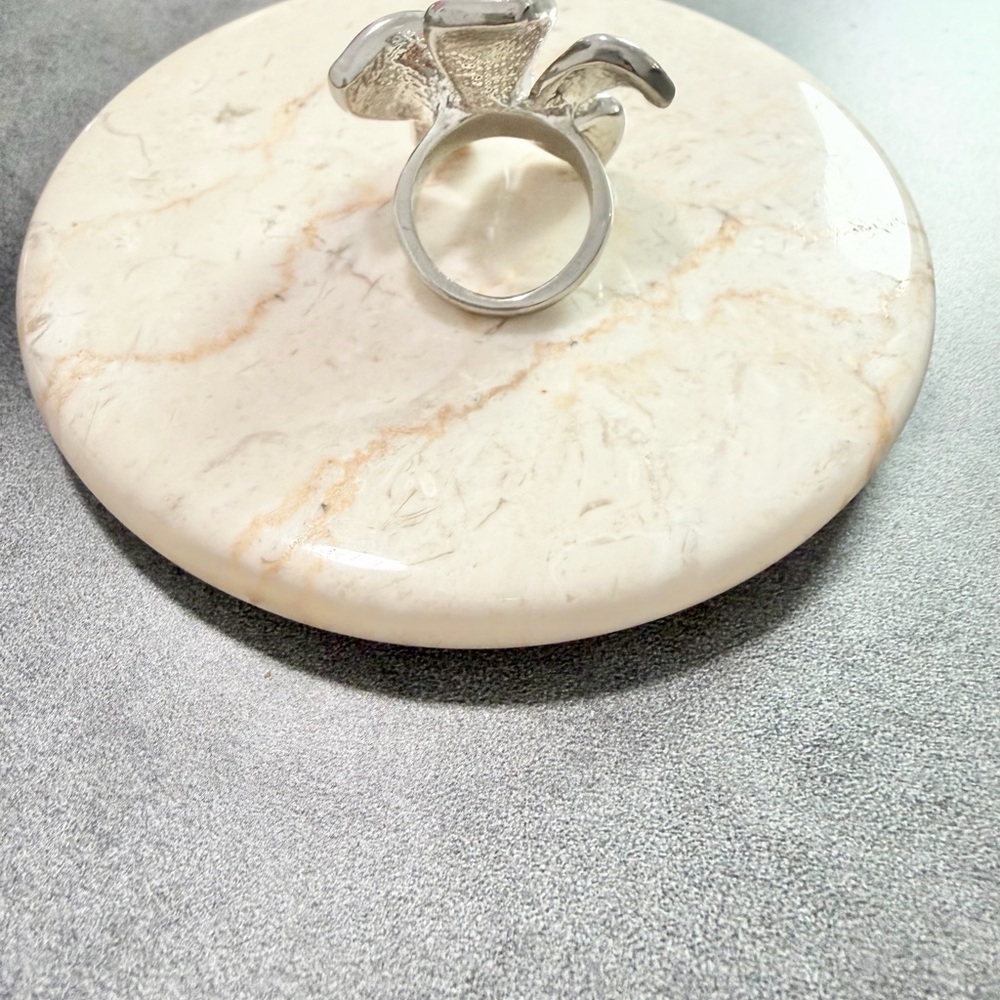 Vintage 1990’s Statement Silver Tone Flower Ring Pink/Clear Crystals Sz 6.5” - Picture 4 of 7